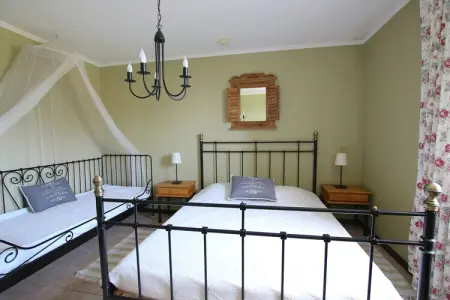 La Petite Reine, Superbe gîte à Jehonville avec sauna - Photo 16