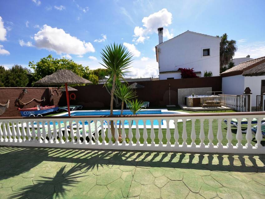 Chalet piscina jacuzzi compartido Solo Familias II, Location Villa en Conil de la Frontera - Foto 12 / 25