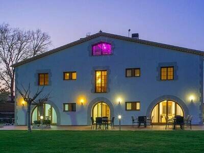 Can Dellonder amb Spa per a 15 persones, Maison 15 personnes à Vilobi d'Onyar 847052