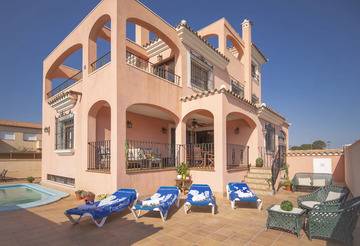ROSA Villa con piscina privada al lado de la playa, Villa 10 personnes à Hospitalet de l'Infant 847987