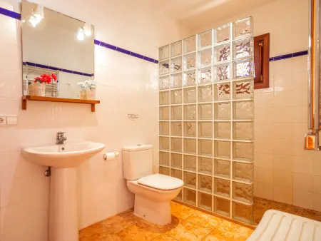 Appartement en location sur un domaine avec piscine - Photo 9