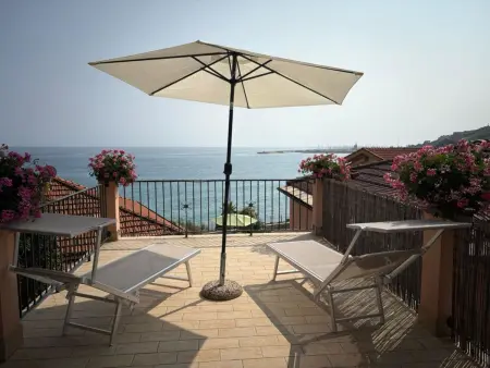 Irma, Maison 9 personnes à Santo Stefano al Mare - Photo 1