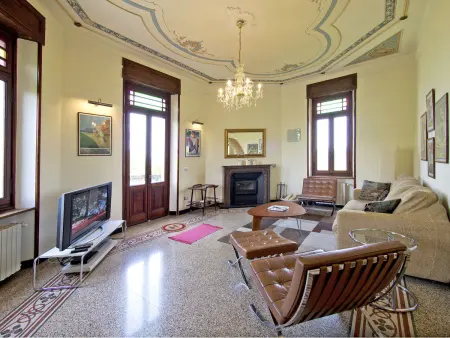Villa Sarezzano, Gite 10 personnes à Sarezzano - Photo 3