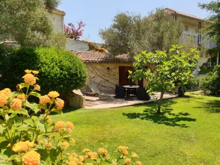 petite maison, 28-30 m², 2 pers, Maison 2 personnes à Calvi - Photo 1