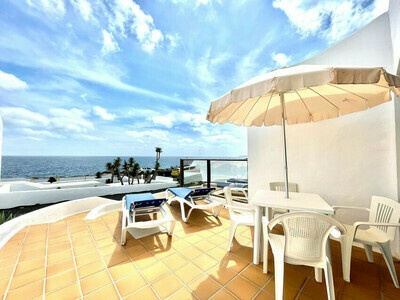 Bungalow FreeWifi,in front of the ocean,near beach, Appartement 4 personnes à Charco Del Palo 858821