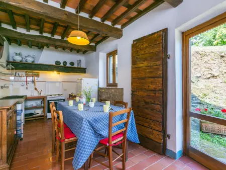 Podere Cima a Zano /Apt. Tinaia, Appartement 6 personnes à Pescia - Photo 4