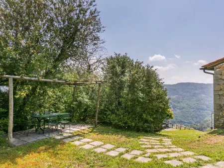 Podere Cima a Zano /Apt. Tinaia, Appartement 6 personnes à Pescia - Photo 9