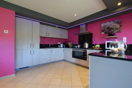 Amande, Maison de vacances spacieuse près de Bastogne - Photo 2