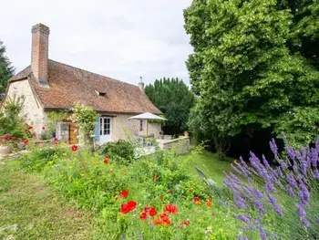 Gîte in Azerat,Maison Périgourdine avec Terrasse et Vue Vallée, Équipements Bébé FR-1-616-161 N°839512