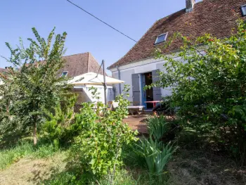 Gite à Saint Pierre de Chignac,Maison périgourdine rénovée avec cheminée, jardin clos et jeux pour enfants FR-1-616-223 N°839542