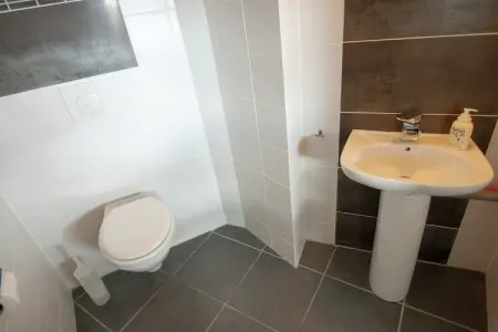Le Triangle, Maison à Roussines avec Piscine Privée - Photo 15