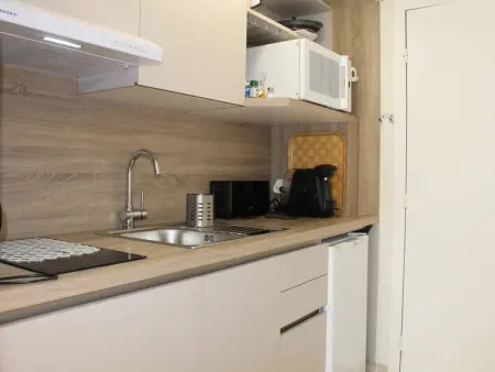 Charmant studio en RDJ, terrasse, jardin, proche mer et commerces, plein sud, 2 couchages - Photo 3