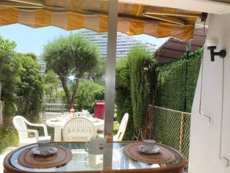 Charmant studio en RDJ, terrasse, jardin, proche mer et commerces, plein sud, 2 couchages - Photo 4