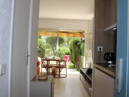 Charmant studio en RDJ, terrasse, jardin, proche mer et commerces, plein sud, 2 couchages - Photo 5