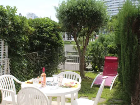 Charmant studio en RDJ, terrasse, jardin, proche mer et commerces, plein sud, 2 couchages - Photo 13