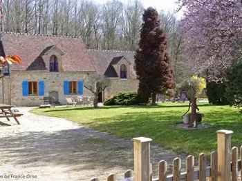 Gîte in Les Ventes de Bourse,Gîte familial en pleine nature avec équipement complet, idéal pour amateurs de chevaux et balades เสfɔ FR-1-497-144 N°839647