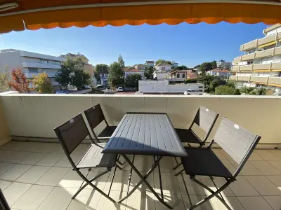 Appartement à Arcachon, Charmant T2 avec Terrasse Sud, Accès Plage et Parking Sécurisé à Arcachon - L890695