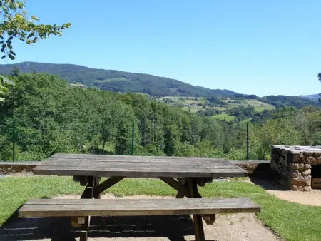 Gîte Le Saillant: Détente Montagne Bourbonnaise, Animaux admis, Jardin, jusqu'à 14 pers - Photo 16