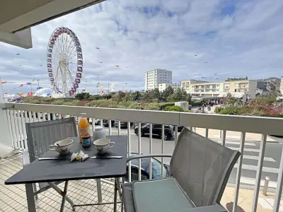 Appartement à Berck Plage, Joli studio avec balcon proche plage - Parking inclus - N°890922