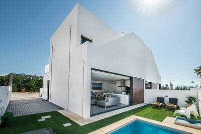 Villa Toranja | Stunning 3 bedroom townhouse , private pool, parking, Villa 7 personnes à Luz de Tavira 537944