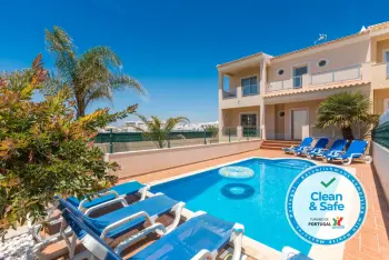 Villa in Guia,Moradia Ricardo - Praia da Gale - Five-Bedroom Villa 830756 N°799753