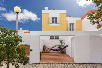 House in Faro,Family Meeting Point - V3 - Faro 892913 N°841207