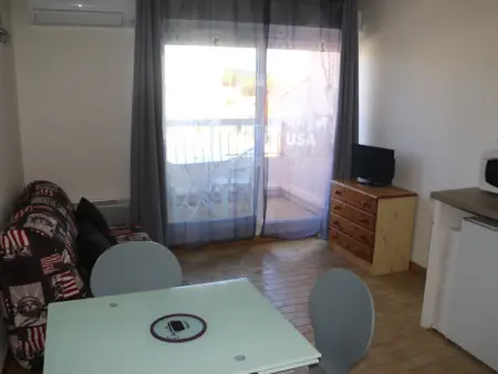 Studio climatisé avec piscine, terrasse et parking, proche du Port Ambonne à Agde - Photo 7