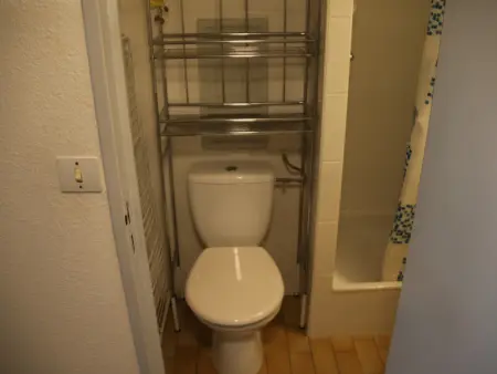 Studio climatisé avec piscine, terrasse et parking, proche du Port Ambonne à Agde - Photo 9