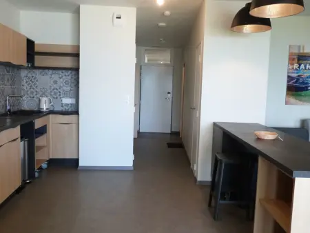 Appartement PMR avec balcon, piscine, parking et plage à La Tranche-sur-Mer - Photo 4