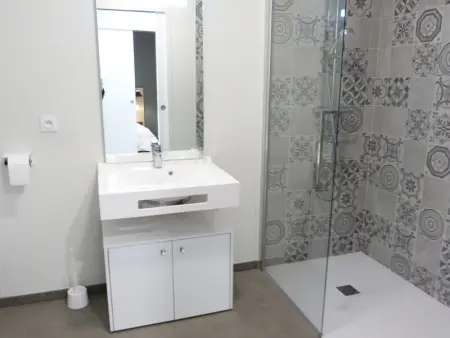 Appartement PMR avec balcon, piscine, parking et plage à La Tranche-sur-Mer - Photo 8