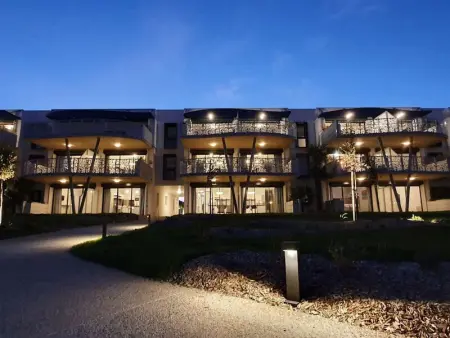 Appartement PMR avec balcon, piscine, parking et plage à La Tranche-sur-Mer - Photo 24