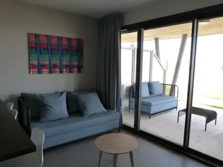 Appartement en bord de mer, 2 chambres, piscine, parking, animaux admis - Photo 5