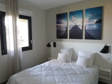 Appartement en bord de mer, 2 chambres, piscine, parking, animaux admis - Photo 7