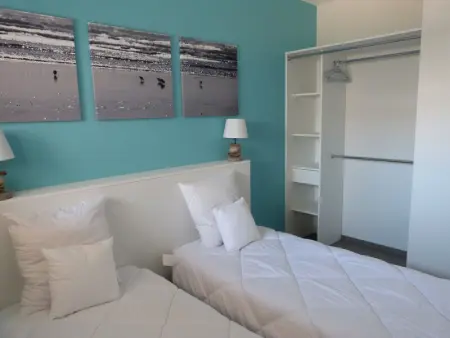 Appartement en bord de mer, 2 chambres, piscine, parking, animaux admis - Photo 12