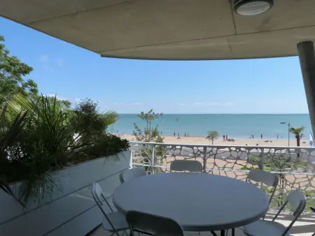 Appartement 2-6 pers, 2 ch, balcon, piscine, accès plage, parking - Photo 11