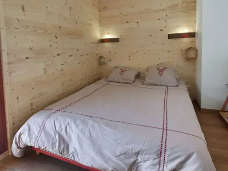 Superbe chalet pour 10 pers. avec piscine, sauna, cheminée, terrasse, skis aux pieds - Les Orres 1800 - Photo 6