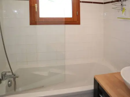 Superbe chalet pour 10 pers. avec piscine, sauna, cheminée, terrasse, skis aux pieds - Les Orres 1800 - Photo 10