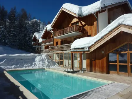 Superbe chalet pour 10 pers. avec piscine, sauna, cheminée, terrasse, skis aux pieds - Les Orres 1800 - Photo 14