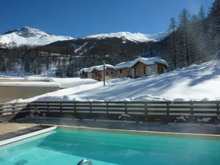 Superbe chalet pour 10 pers. avec piscine, sauna, cheminée, terrasse, skis aux pieds - Les Orres 1800 - Photo 18