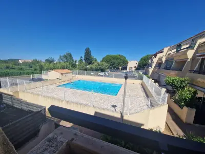 Appartement à Marseillan Plage, Studio cabine avec piscine et parking à Marseillan - L891418