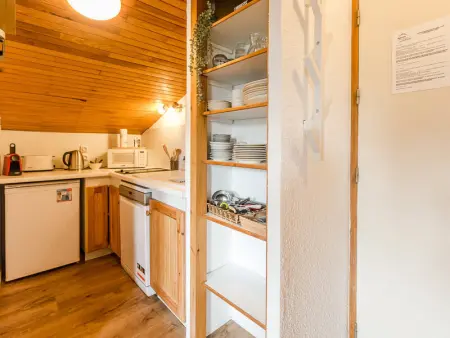 Montchavin: Studio cabine rénové équipé 3/4 pers, parking, proche pistes et commerces - Photo 2