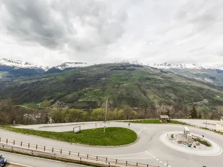Montchavin: Studio cabine rénové équipé 3/4 pers, parking, proche pistes et commerces - Photo 6