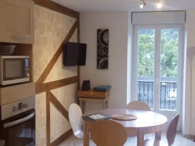 Appartement à Mont Dore, Charmant F3 au Mont-Dore, à proximité du centre, 55m², classé 3 étoiles, pour 4 personnes. - L891434