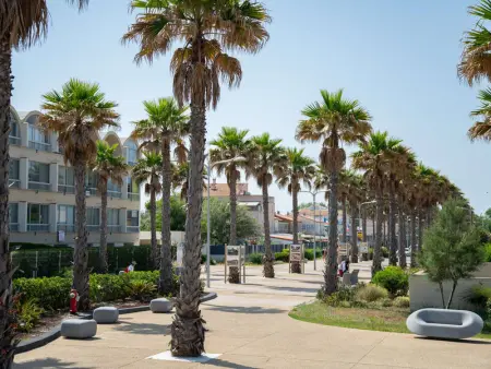 Appartement T2 rénové, climatisé, avec terrasse et parking, proche plage - Photo 8