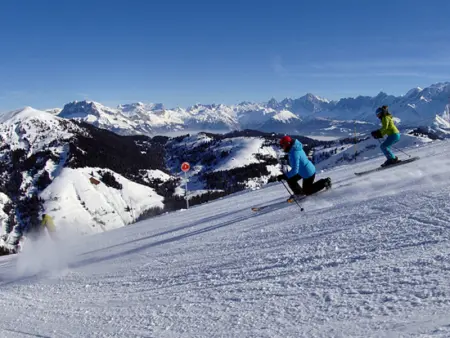 Appartement cosy au pied des pistes avec balcon, wifi et parking - Photo 16