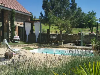 Gite à Cognat Lyonne,Loft cosy avec piscine et spa, à 10 min de Vichy, proche golf et nature FR-1-489-337 N°841913