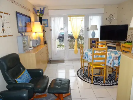 Rez-de-Jardin T3/4 avec Jardin, Parking Privé - Proche Plage et Centre-ville - Photo 2