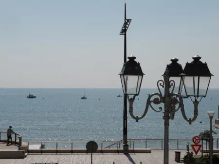 Rez-de-Jardin T3/4 avec Jardin, Parking Privé - Proche Plage et Centre-ville - Photo 19