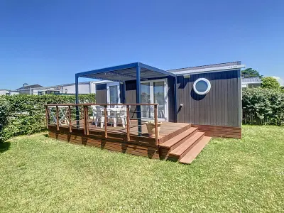 Mobil Home à Jullouville, Mobil-home Grand Confort à 200m de la plage avec piscine chauffée, 4 pers, terrasse, parking - N°842234