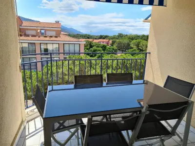 Appartement à Argelès sur Mer, Argelès-Sur-Mer - T2 cabine climatisé pour 4 personnes avec parking - L943469